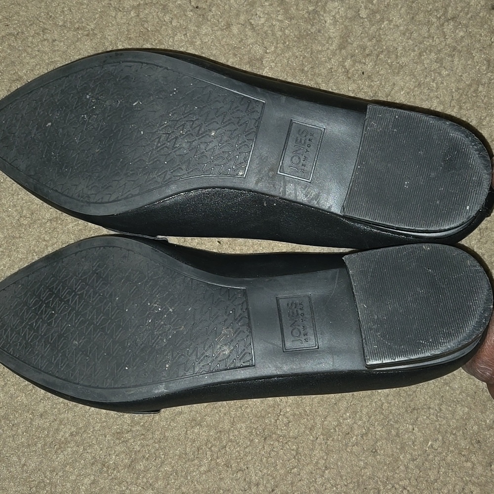 Elegant Black Quilted Women's Loafers - Picture 7 of 10